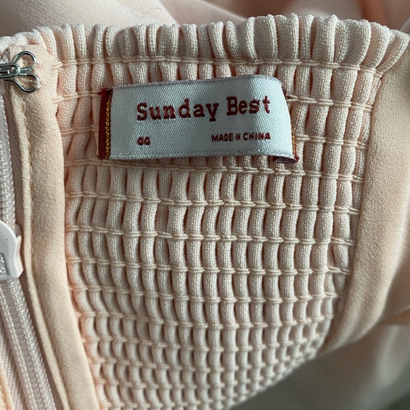 Aritzia Sunday Best Dress in size 00 - Picture 4 of 4